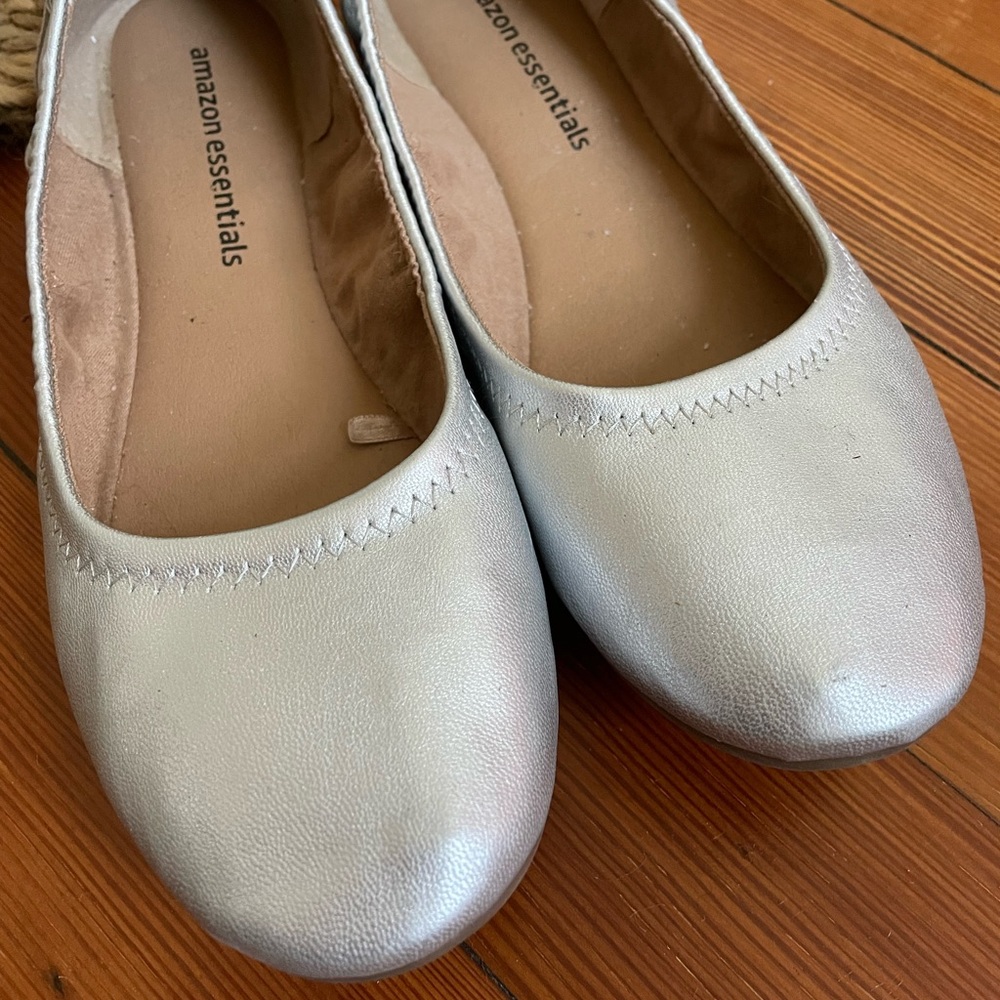Ballet flats